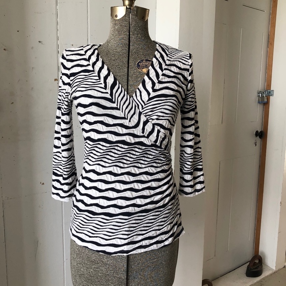 Papillon Blanc Knit Top Black & White Wrap Style - Picture 1 of 8